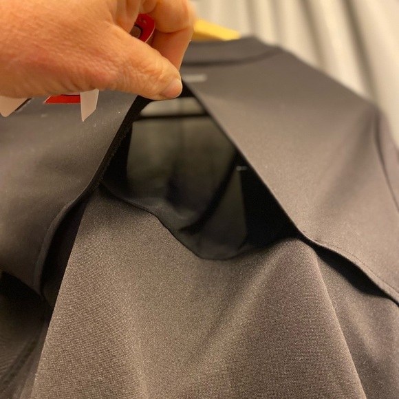 Puma womens Black Full Zip track Jacket Womens med back vent ribbed cuff - Picture 4 of 5